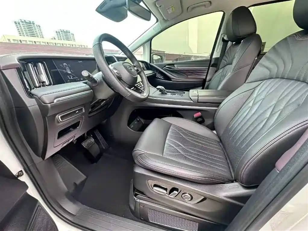 GAC Motor Trumpchi M8 2025 — фото 8