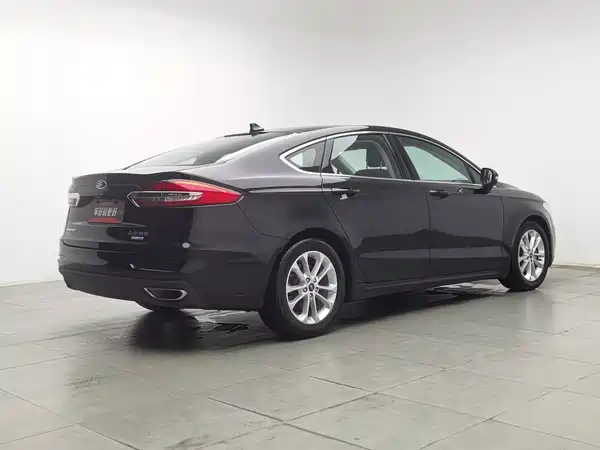 Ford Mondeo 2021