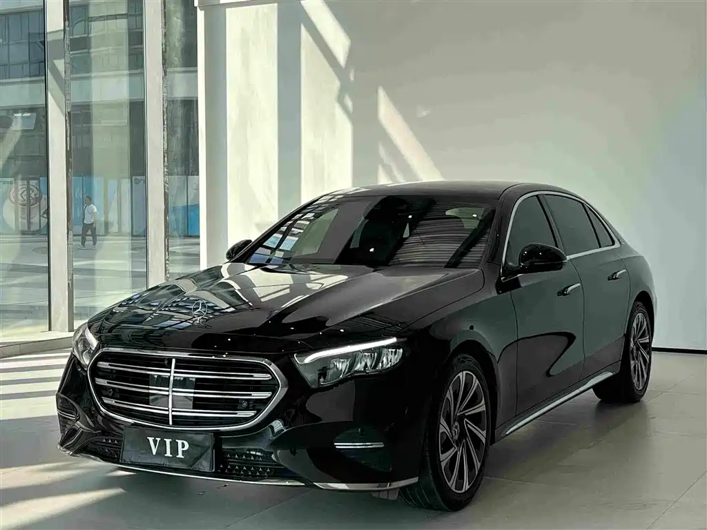 Mercedes-Benz E-Class 2025