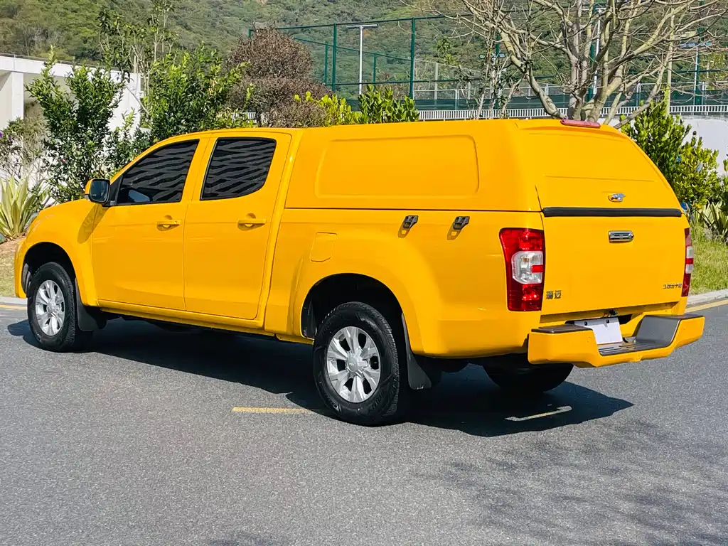 Isuzu RE-MAX Ruimai 2023