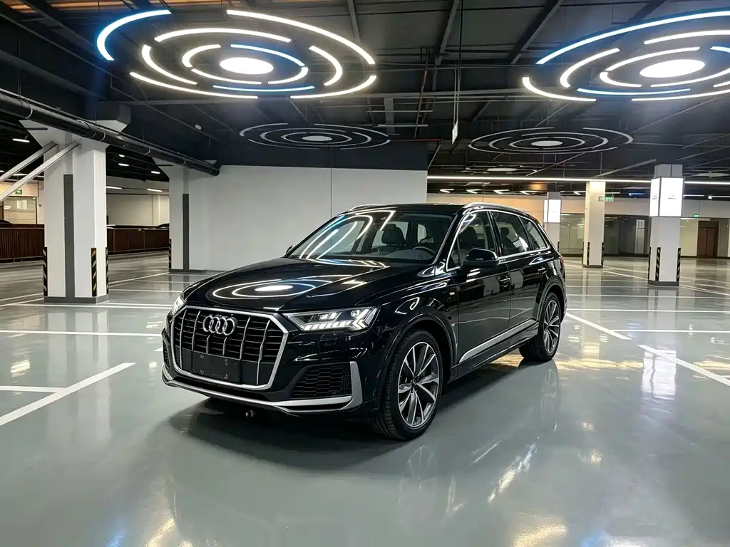 Audi Q7 2020 — фото 1