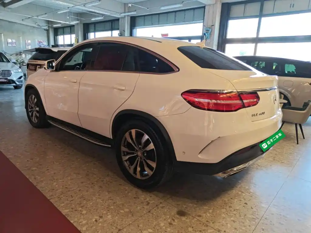 Mercedes-Benz GLE 2015