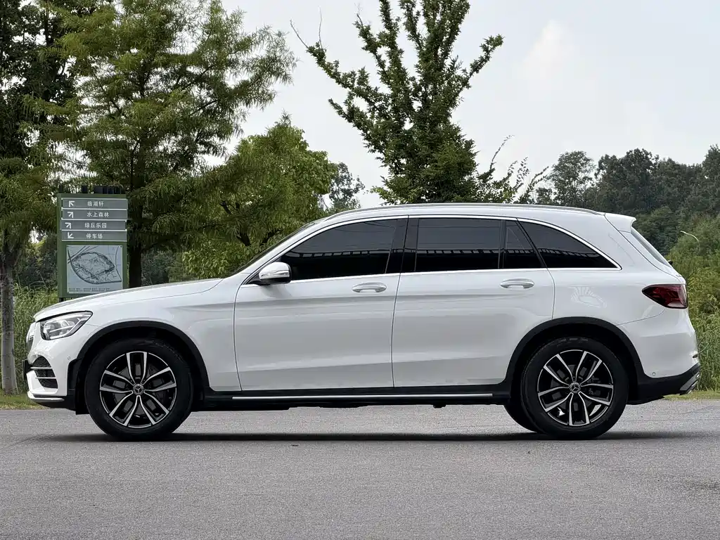 Mercedes-Benz GLC 2020 — фото 15