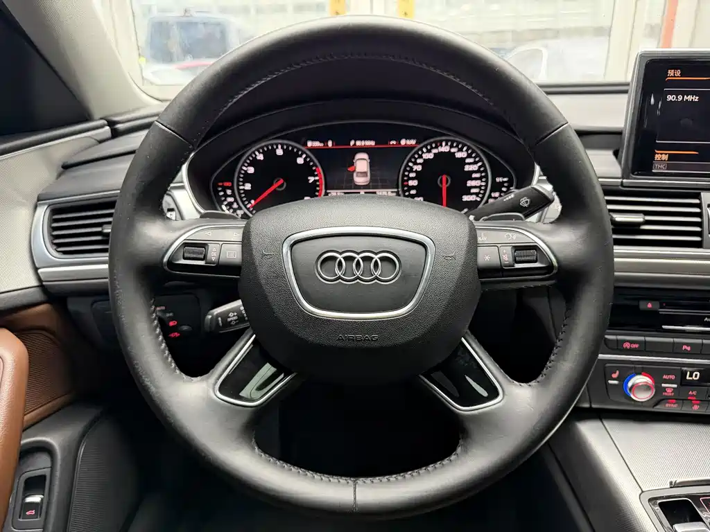 Audi A6L 2017 — фото 9