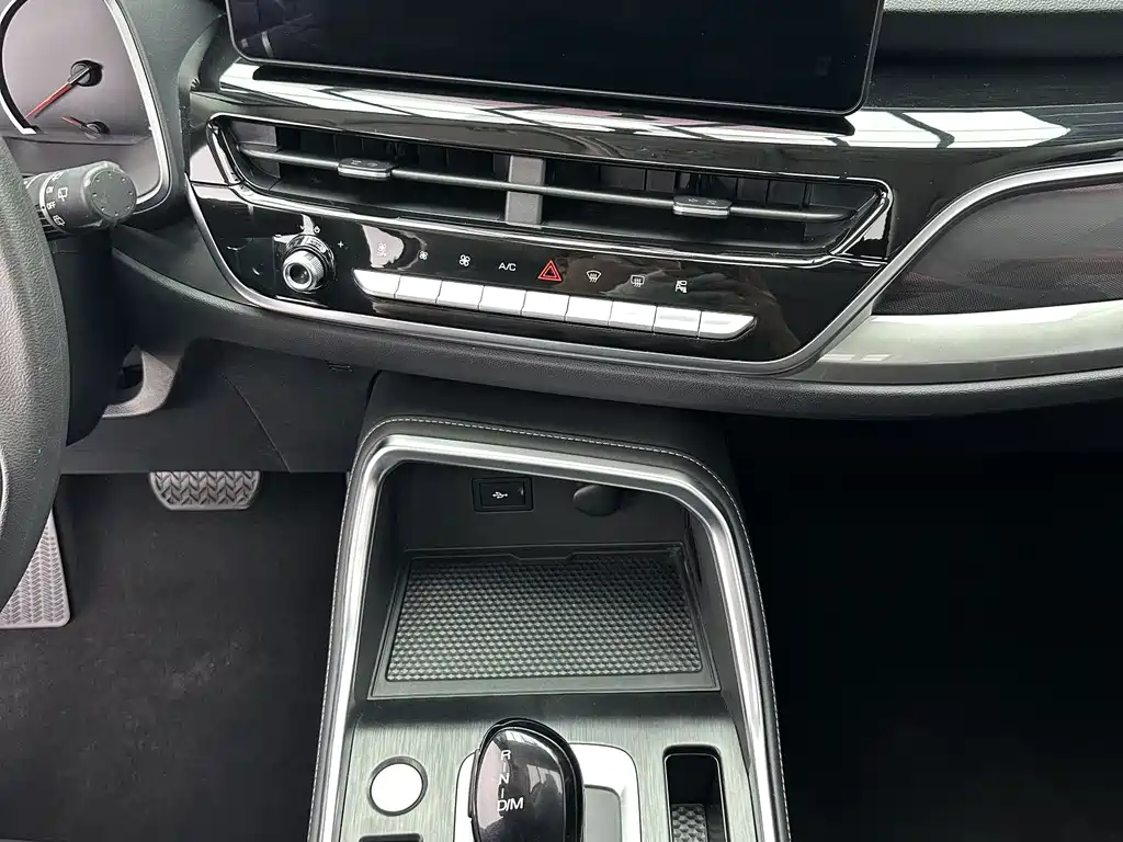 Haval H6 2023 — фото 16