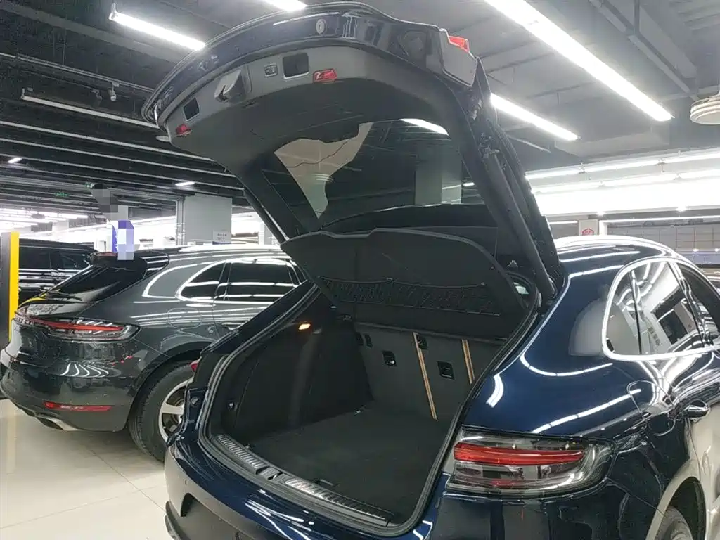 Porsche Macan 2019 — фото 15