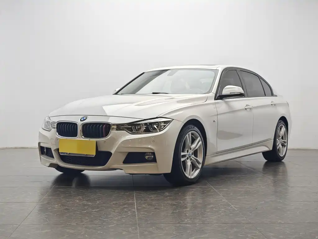 BMW 3 Series 2019 — фото 1