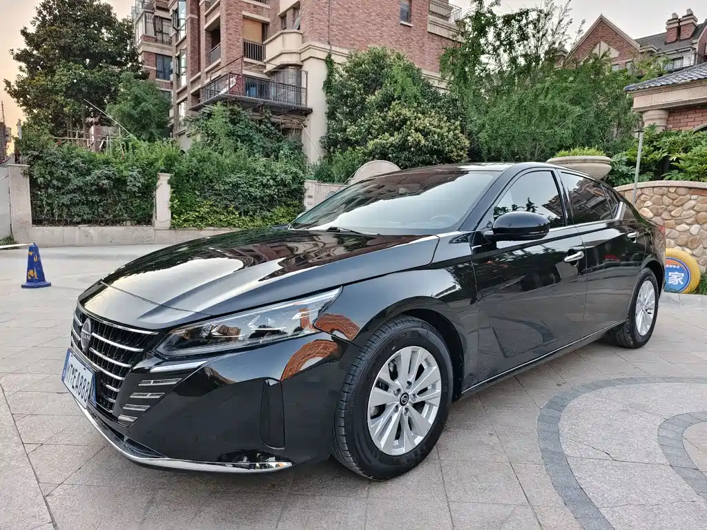 Nissan Teana 2022