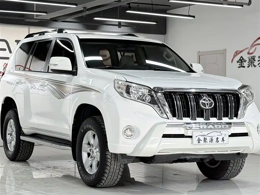 Toyota Prado 2014 — фото 3