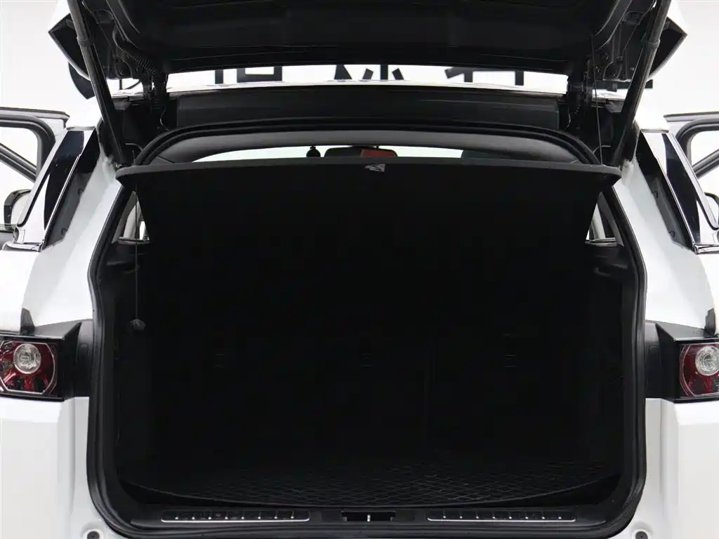 Land Rover Evoque 2013 — фото 11