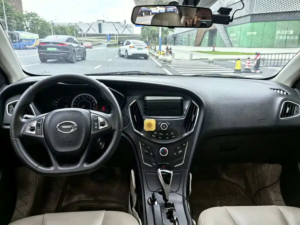 GAC Trumpchi GA3S Vision 2015 — фото 8