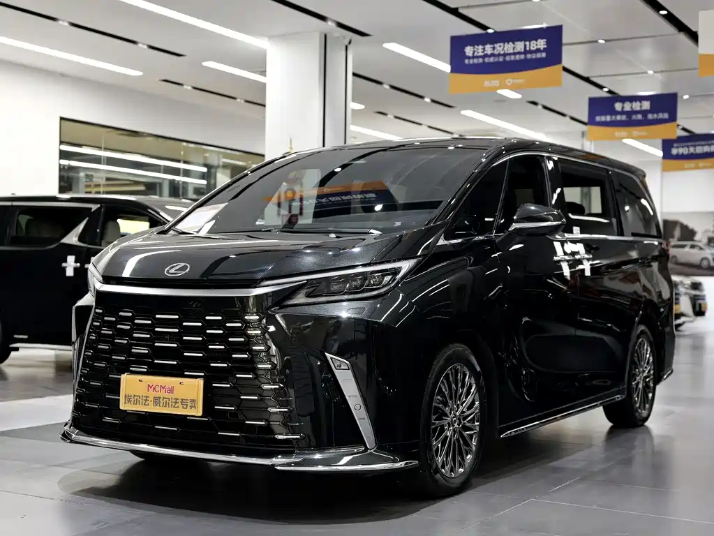 Lexus LM 2025