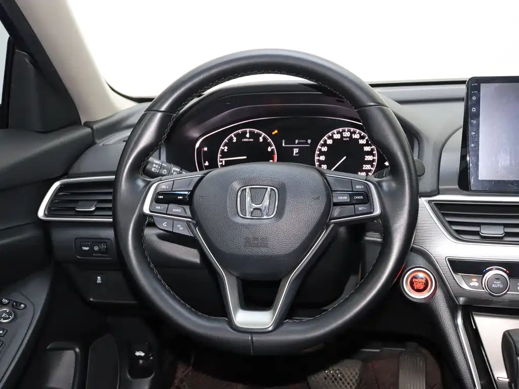 Honda Accord 2019 — фото 15