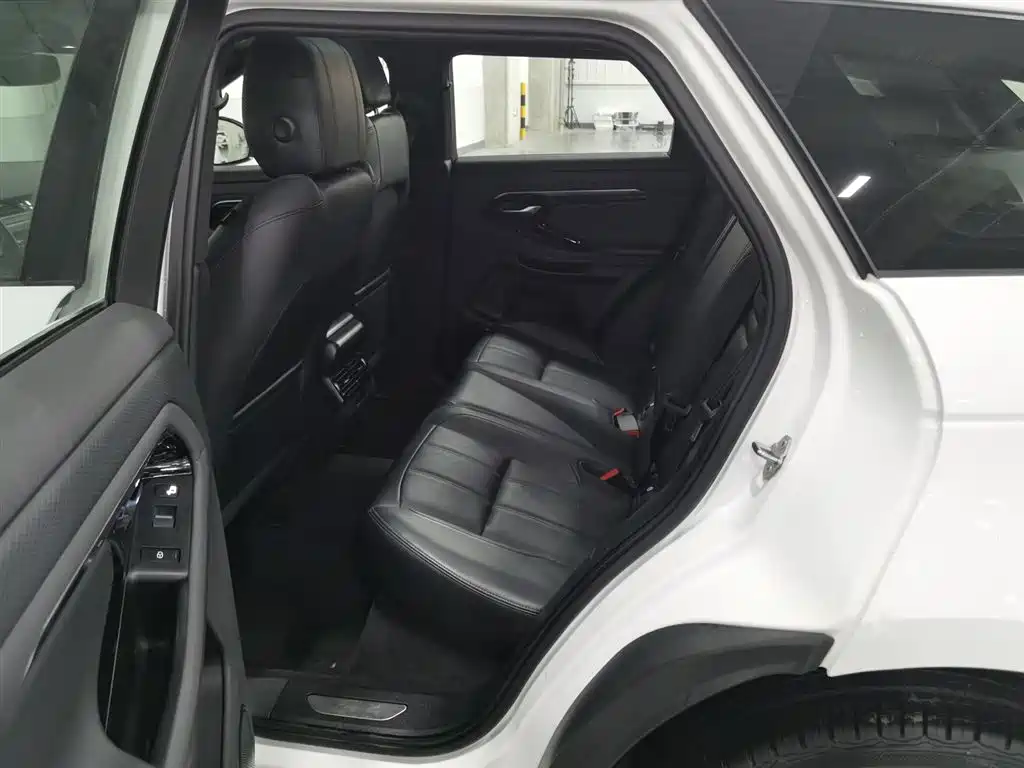 Land Rover Evoque 2020 — фото 15