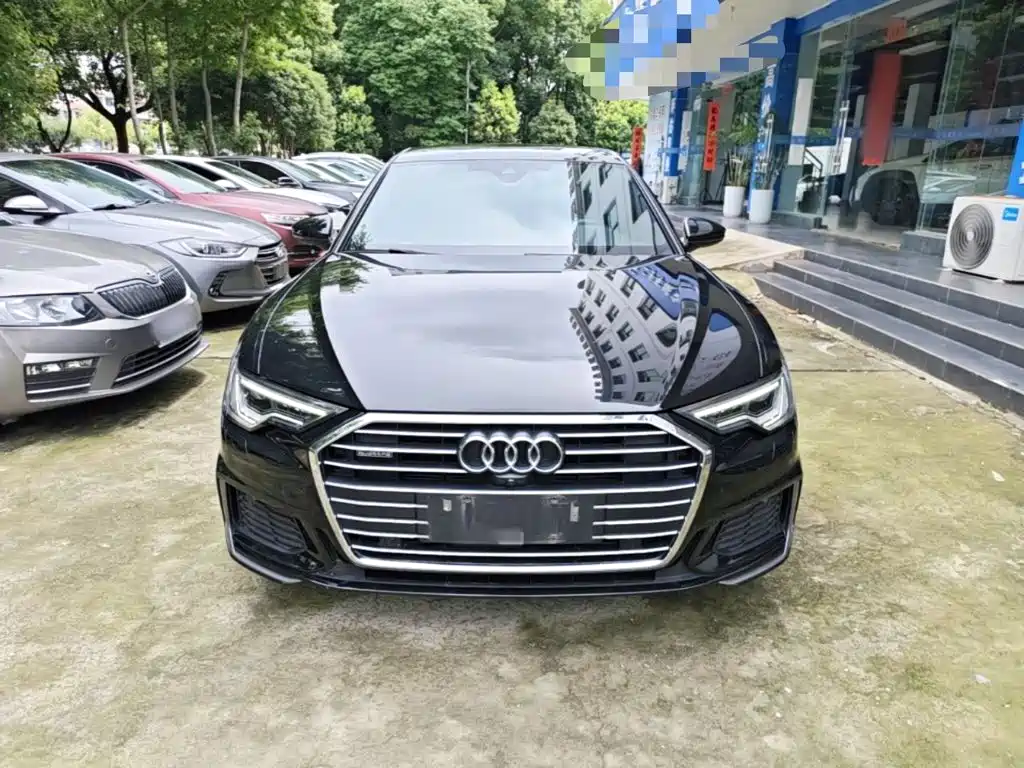 Audi A6L 2022