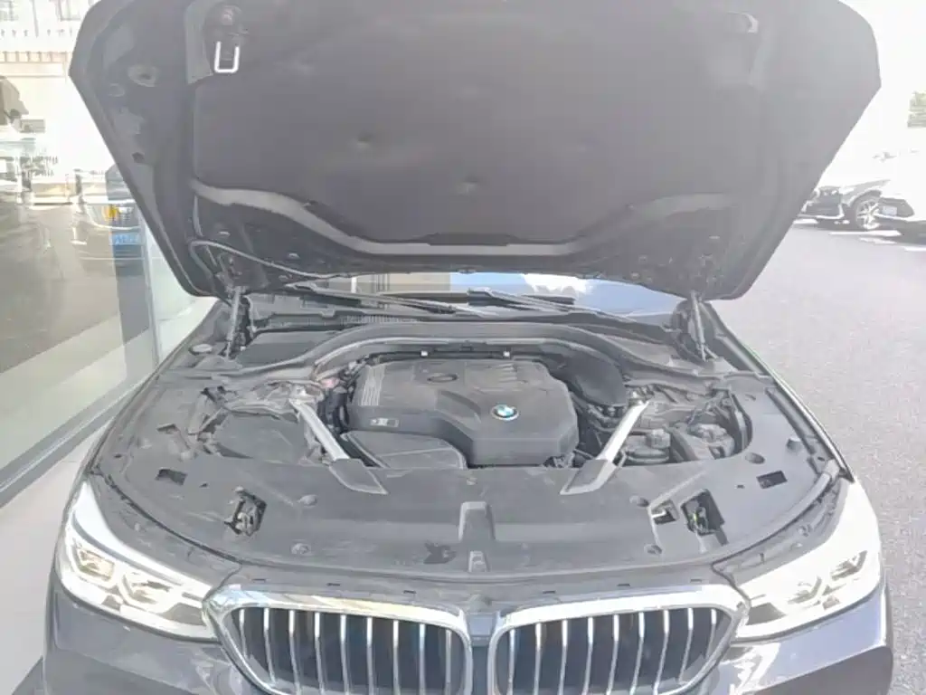 BMW 6 Series GT 2020 — фото 20