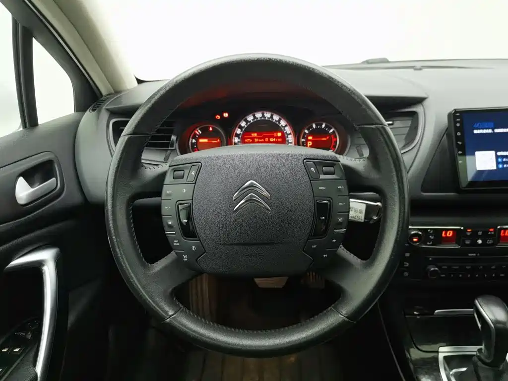 Citroën C5 2014 — фото 11