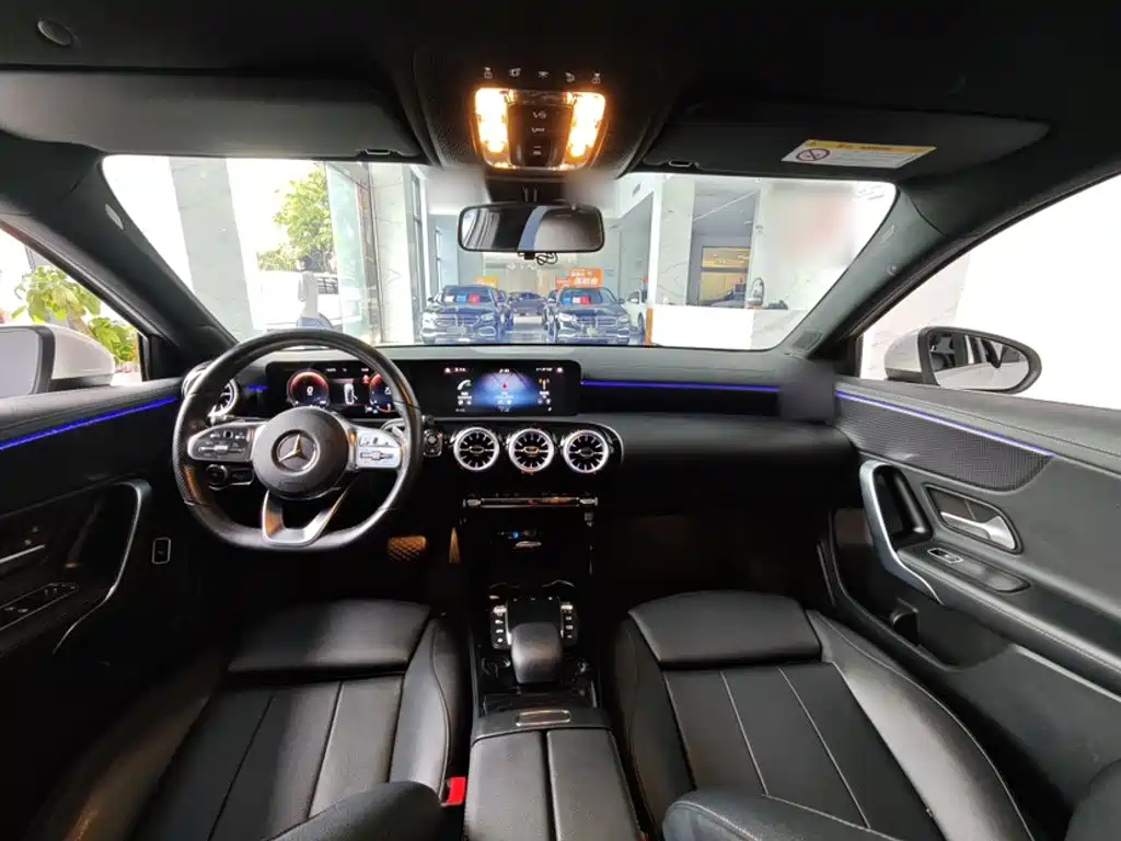 Mercedes-Benz A-Class 2022 — фото 16