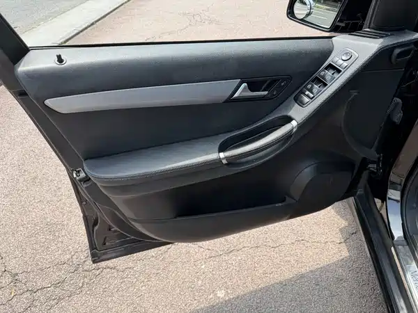 Mercedes-Benz R-Class 2016