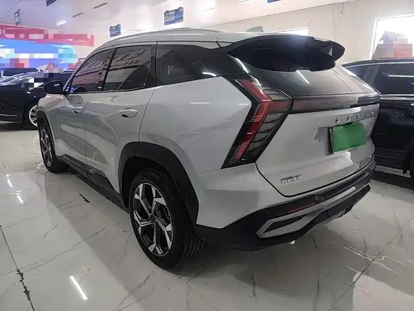 Geely Boyue L 2024