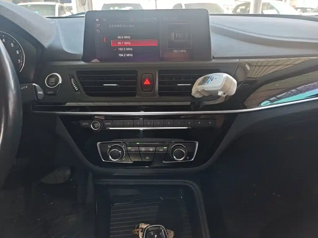 BMW 1 Series 2020 — фото 13