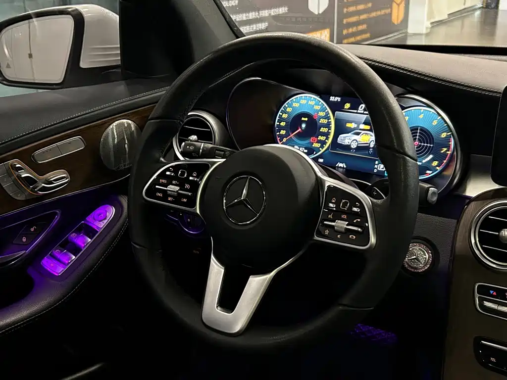 Mercedes-Benz GLC 2022 — фото 11