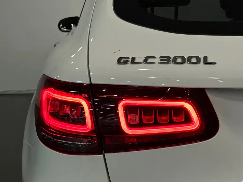 Mercedes-Benz GLC 2022 — фото 25