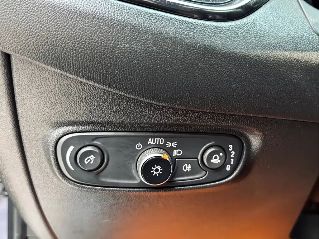 Chevrolet Equinox 2021 — фото 11