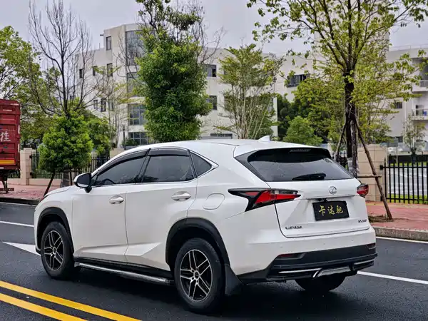 Lexus NX 2016