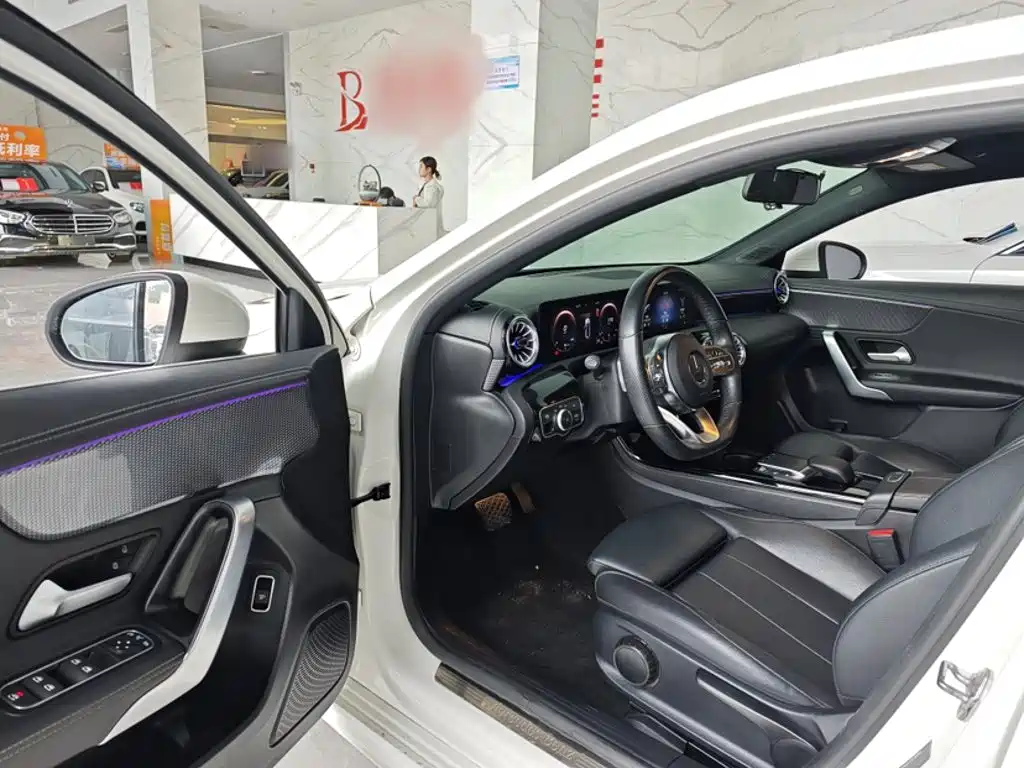 Mercedes-Benz A-Class 2022 — фото 20