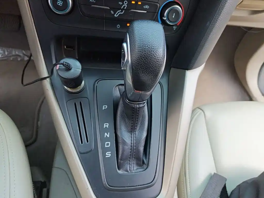 Ford Focus 2016 — фото 14