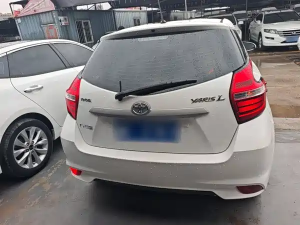 Toyota Yaris L 2016