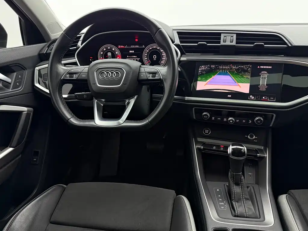 Audi Q3 2022 — фото 15