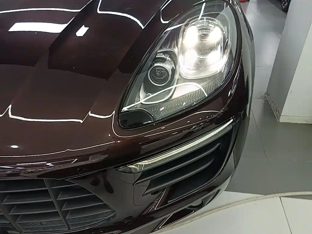 Porsche Macan 2016 — фото 24