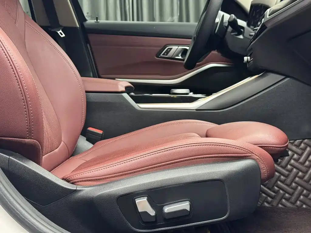 BMW 3 Series 2023
