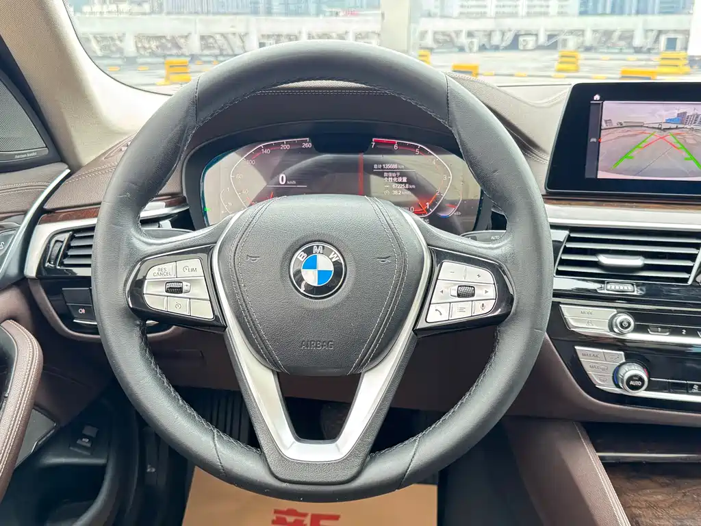 BMW 5 Series 2020 — фото 12