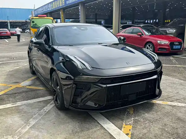 Lynk & Co 03 2023