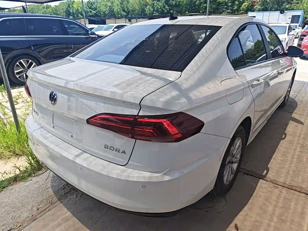 Volkswagen Bora 2022