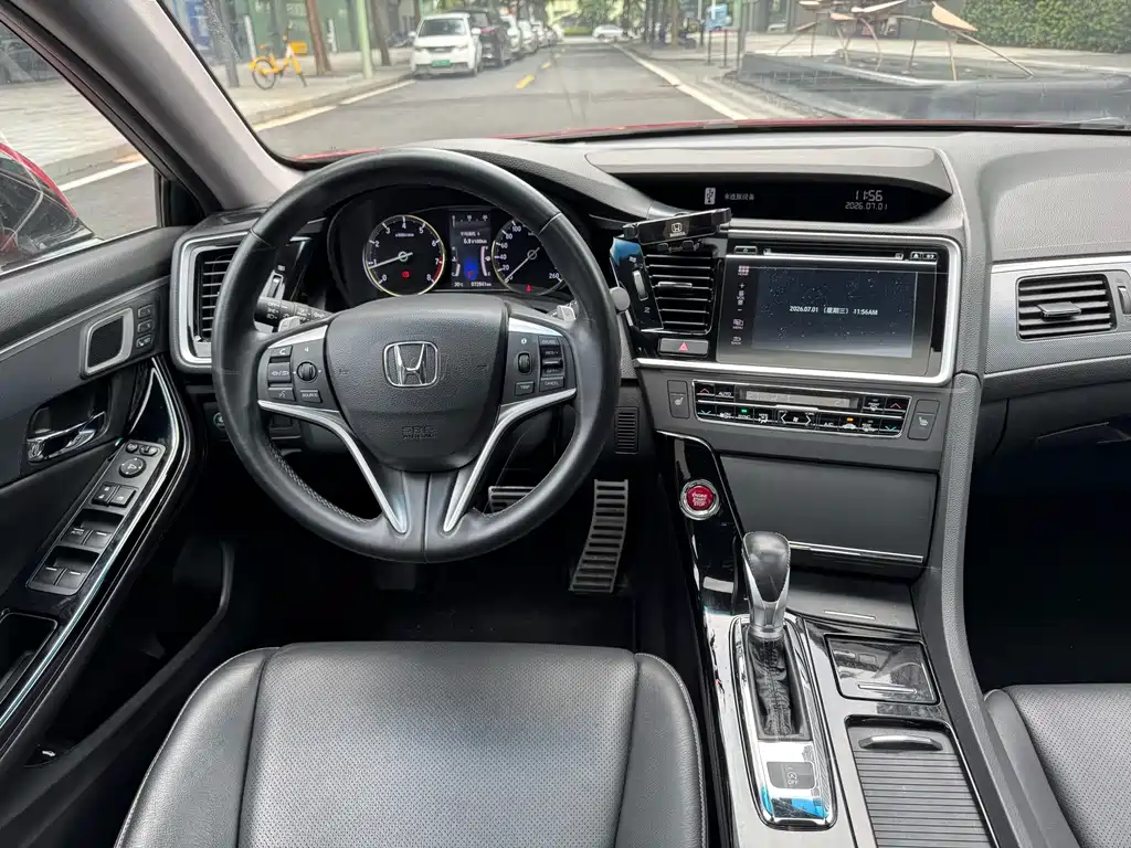 Honda Spirior 2017 — фото 13