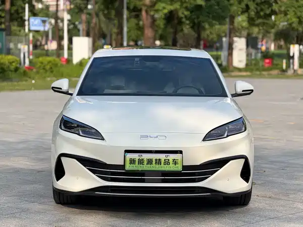 BYD Seal 06 2025