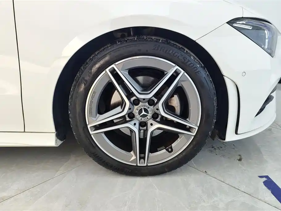 Mercedes-Benz CLA 2023 — фото 6