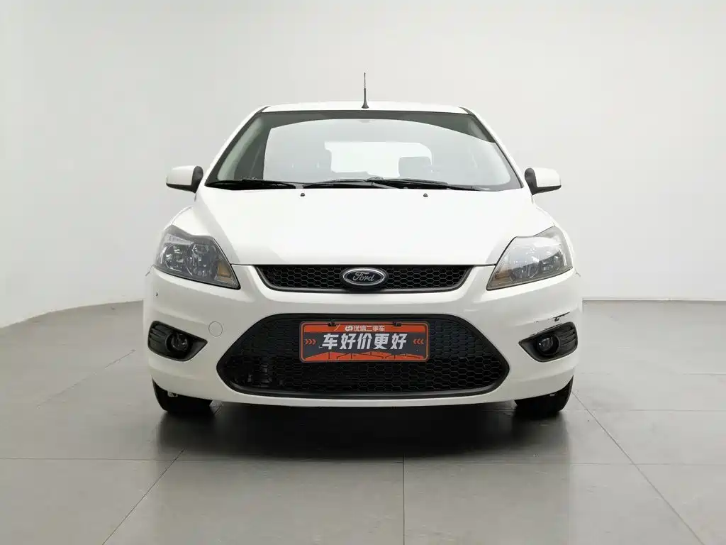Ford Focus 2015 — фото 3