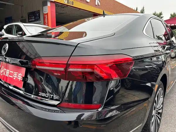 Volkswagen Passat 2021
