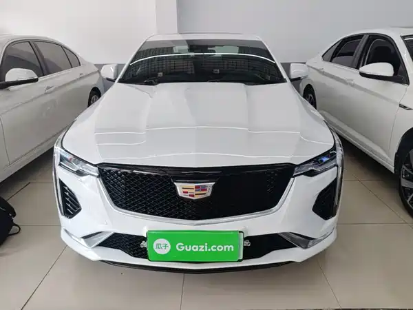 Cadillac CT4 2021