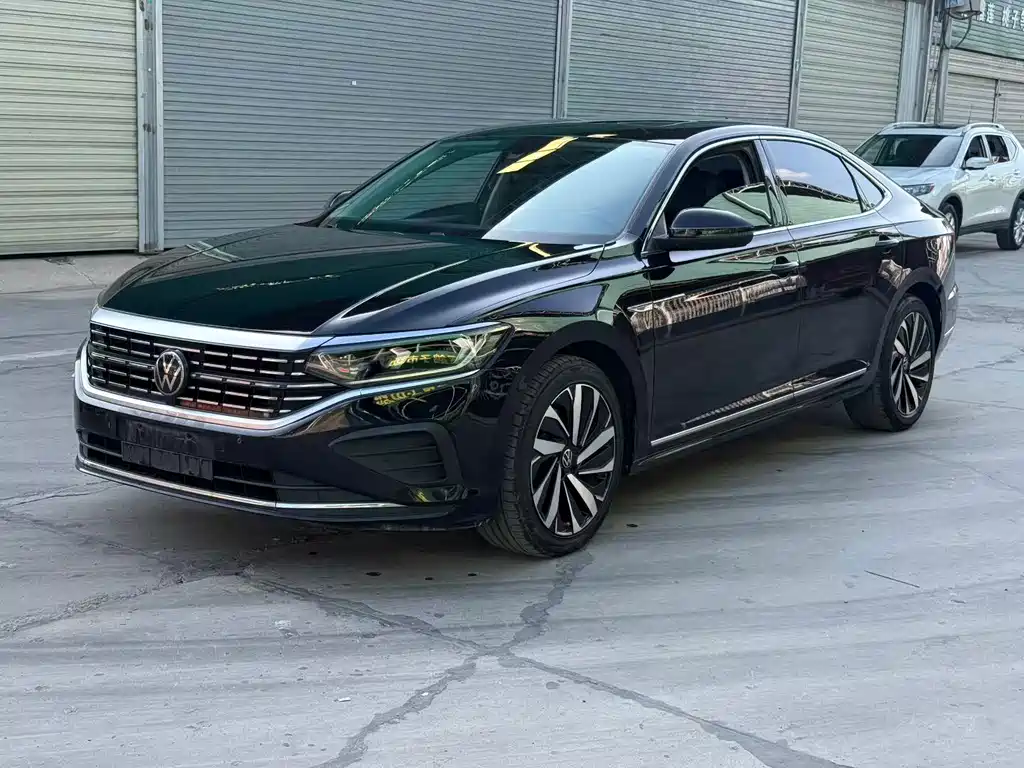 Volkswagen Passat 2024 — фото 1