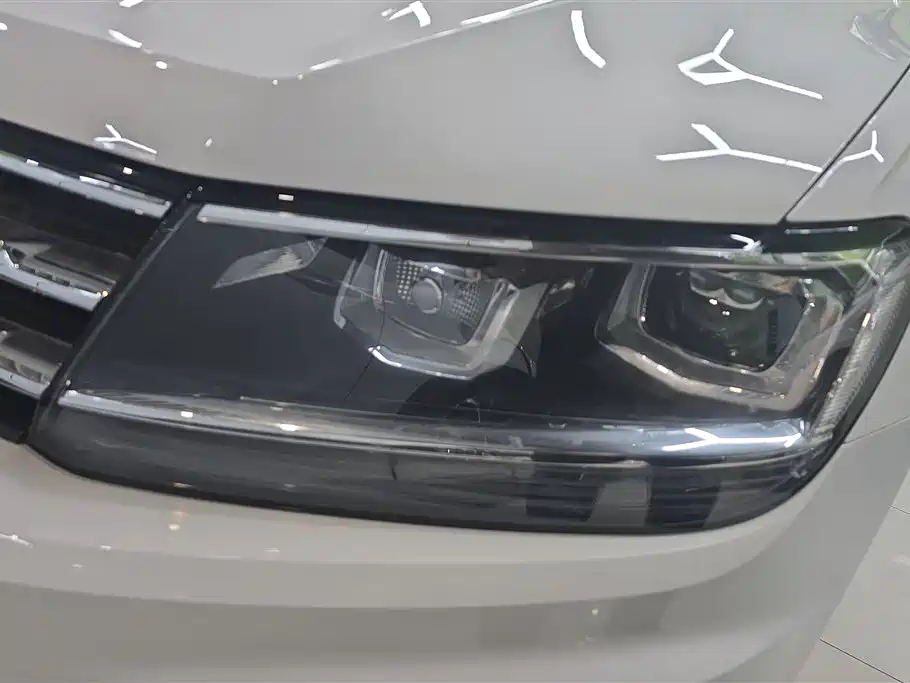 Volkswagen Tiguan L 2017