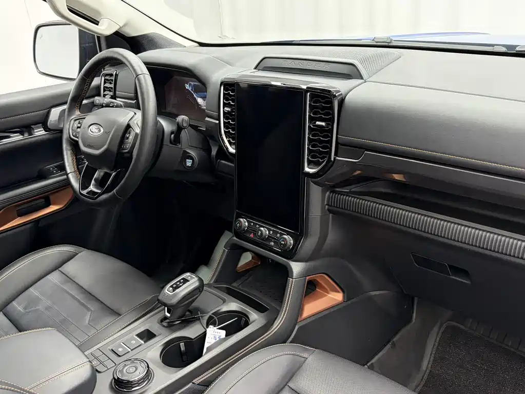 Ford Ranger 2024 — фото 17