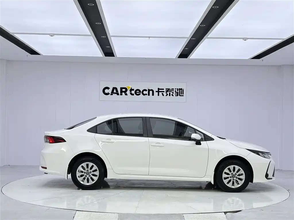 Toyota Corolla 2020 — фото 4