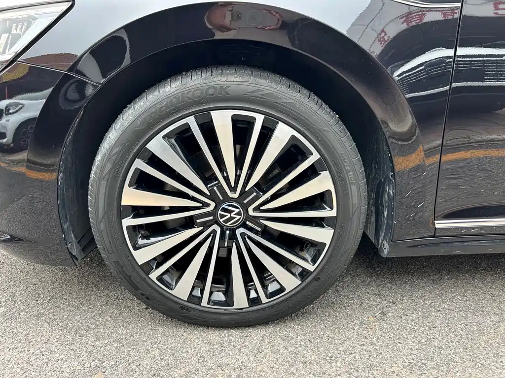 Volkswagen Passat 2021 — фото 25
