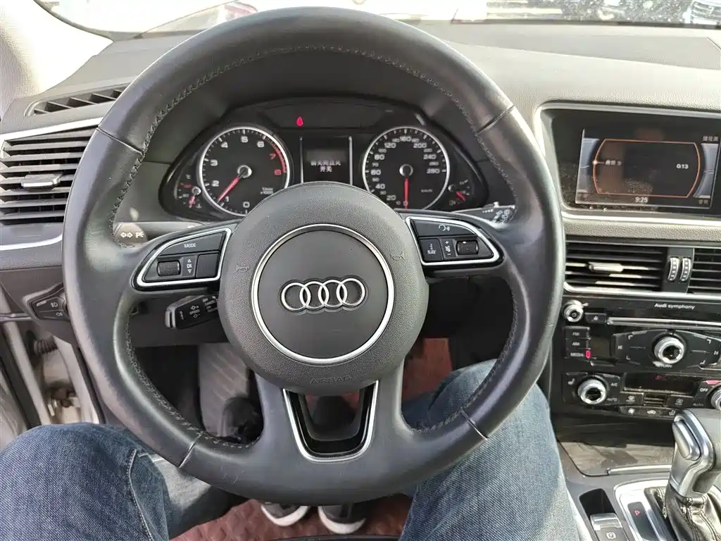 Audi Q5 2018 — фото 11